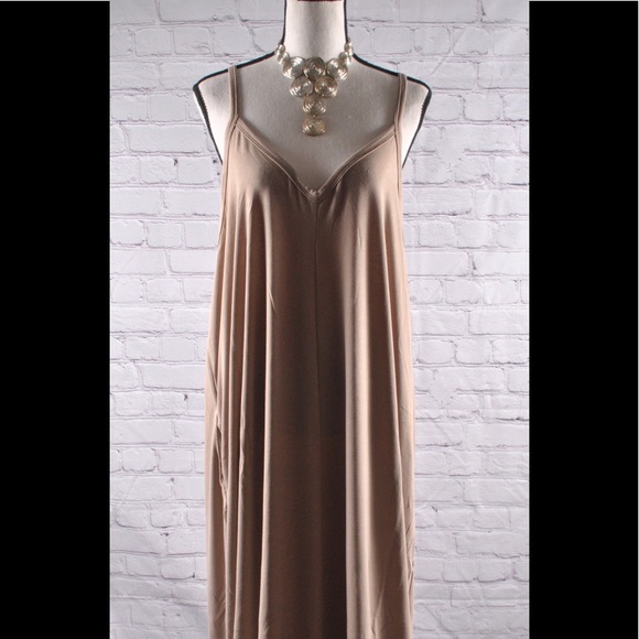 V- Neck Maxi Cami Mocha Maxi Plus Size Various - Picture 6 of 9